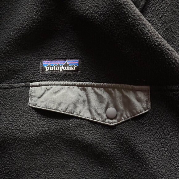 patagonia black synchilla fleece pullover - Picture 2 of 4